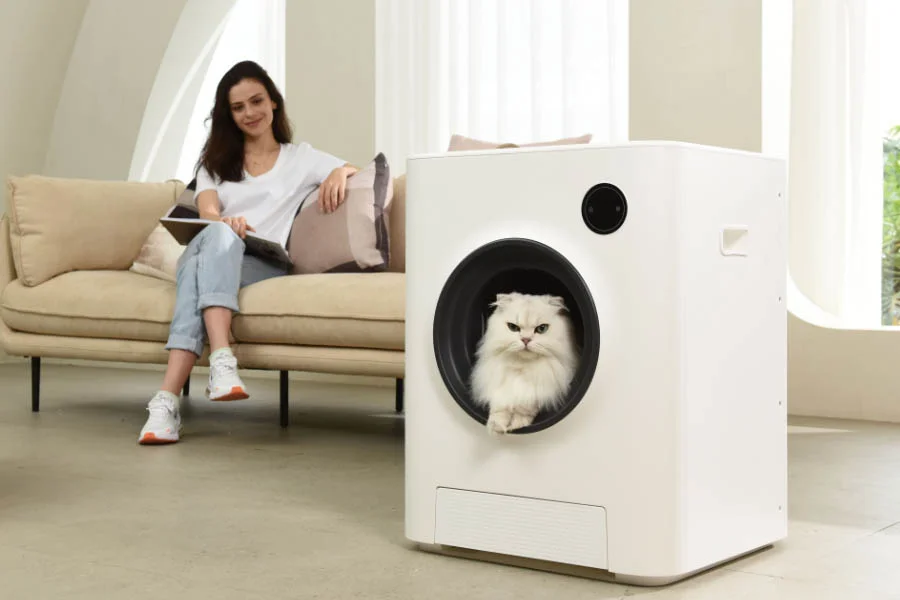 self cleaning litter box for cats